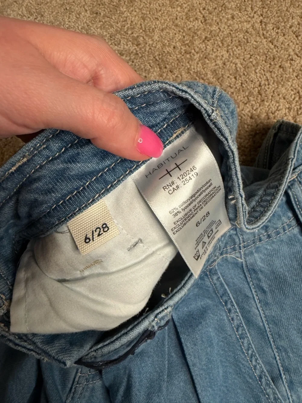 Habitual‎ Light Wash Denim Pants Relaxed Barrel Leg Jeans NWT Size 6/28